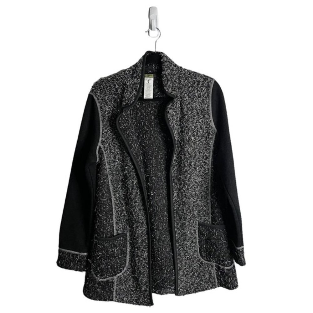 Dolcezza Women's Black/White Long Sleeve Open Front Cardigan